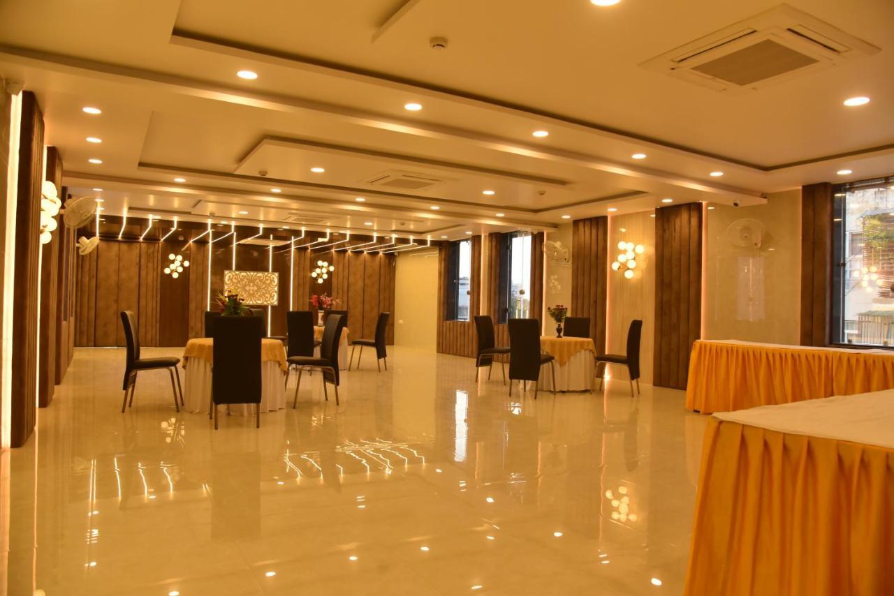 Hotel Nexus L Hotels In Charbagh Lucknow Exterior photo