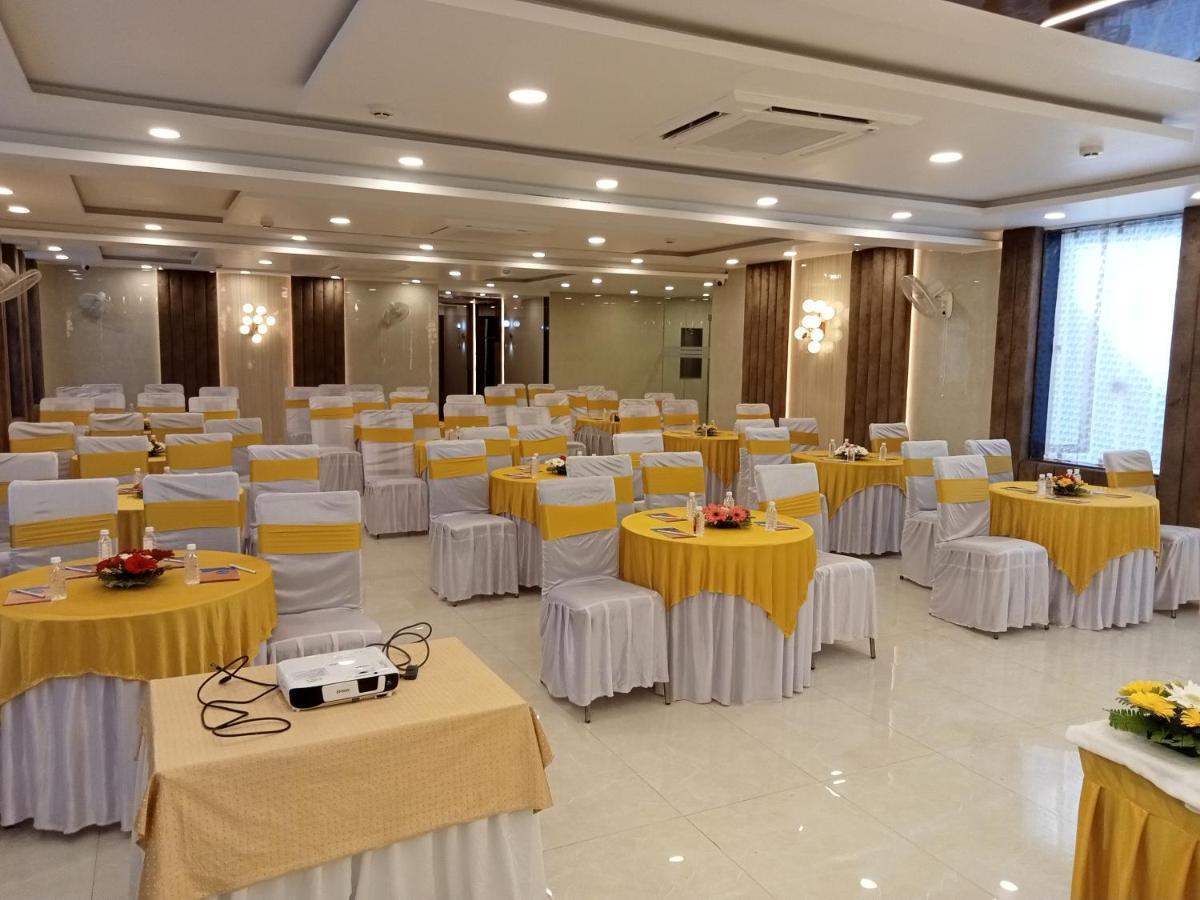 Hotel Nexus L Hotels In Charbagh Lucknow Exterior photo