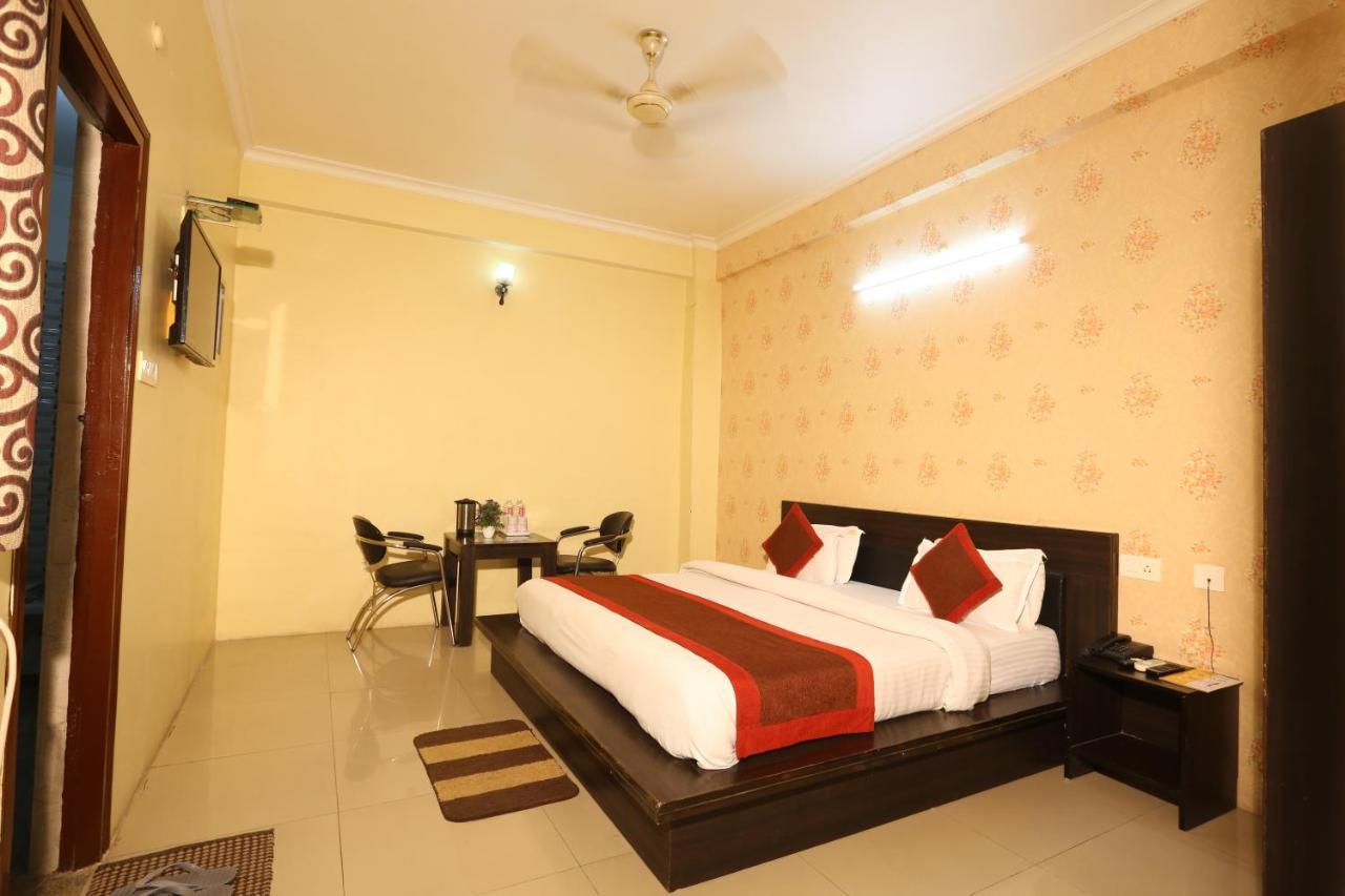 Hotel Nexus L Hotels In Charbagh Lucknow Exterior photo