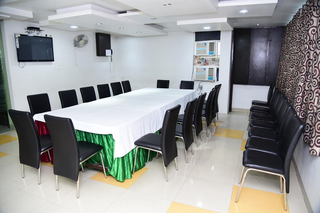 Hotel Nexus L Hotels In Charbagh Lucknow Exterior photo